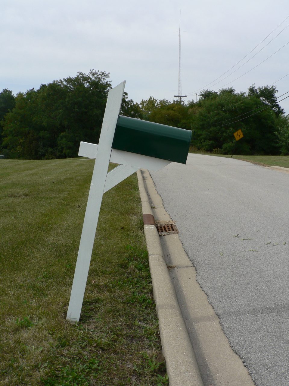 residential-uses-install-a-mailbox-post-without-concrete-securepost